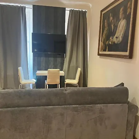 A Piedi Per La Citta